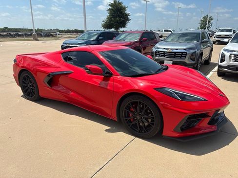 Used 2025 Chevrolet Corvette Stingray Coupe w/ 1LT RWD image 5