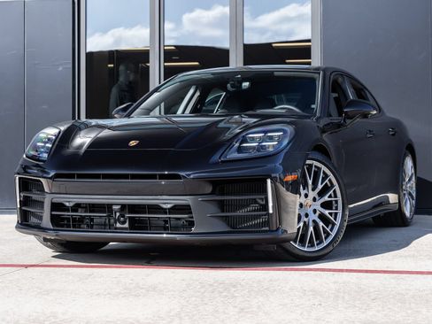 Certified 2026 Porsche Panamera 4 AWD/4WD image 1