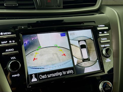 Used 2024 Nissan Murano Platinum w/ Cargo Package image 16