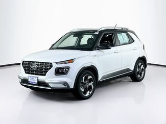 Used 2023 Hyundai Venue Limited FWD video 1