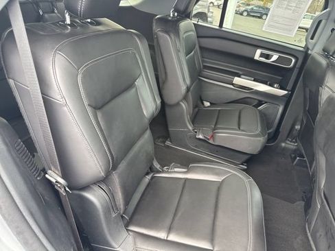 Certified 2023 Ford Explorer XLT w/ Equipment Group 202A AWD/4WD image 13