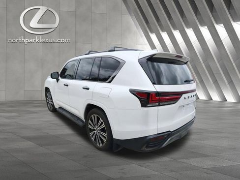 Used 2025 Lexus LX 700h Luxury w/ Appearance Package AWD/4WD image 2