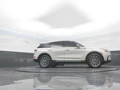 Used 2024 Lincoln Corsair Reserve w/ Equipment Group 201A AWD/4WD image 27