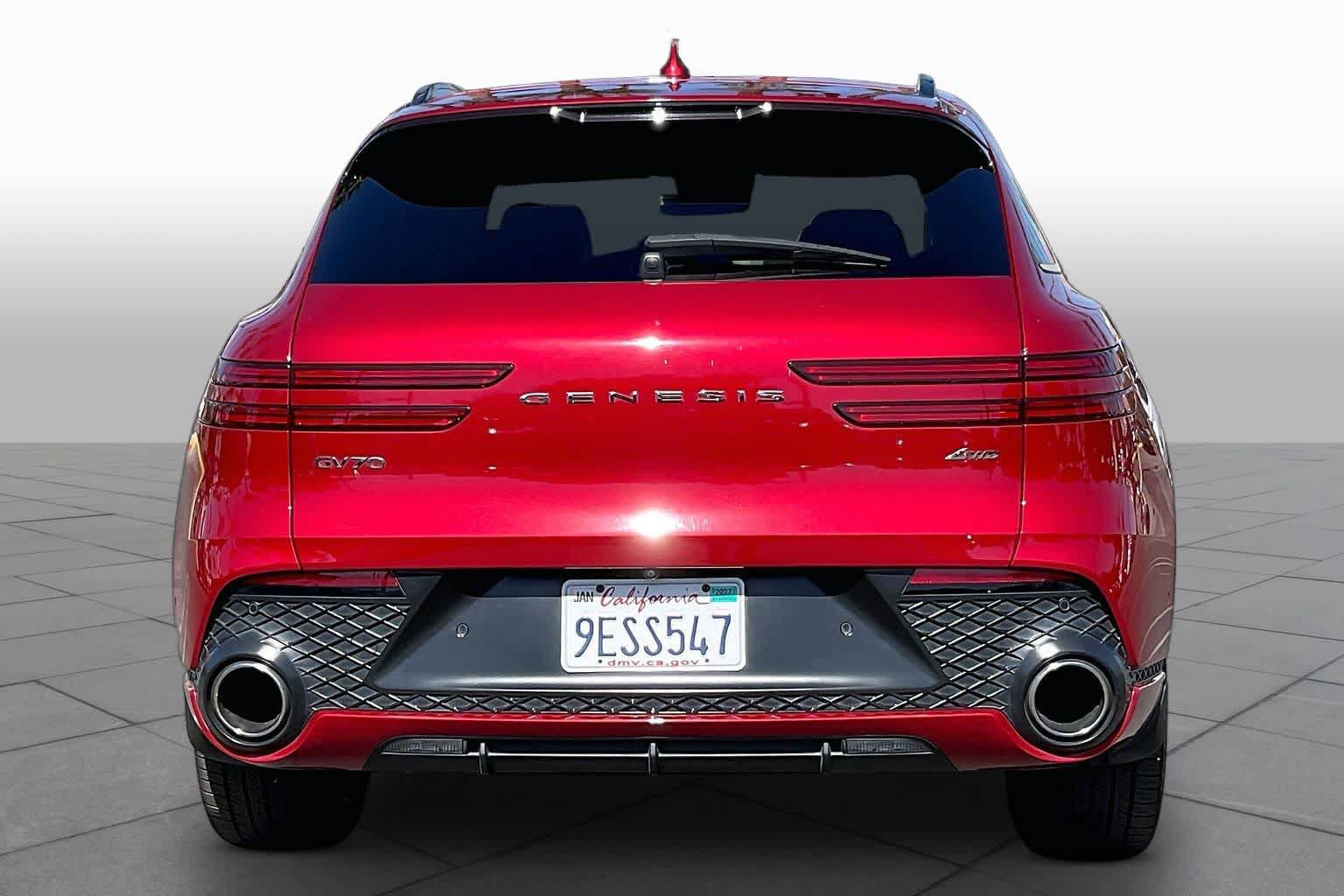 Used 2023 Genesis GV70 2.5T w/ Sport Prestige Package AWD/4WD image 4