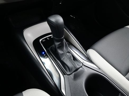 Used 2023 Toyota Corolla LE image 20