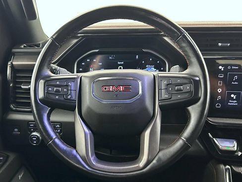 Used 2023 GMC Sierra 1500 AT4 w/ AT4 Premium Package AWD/4WD image 11