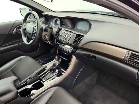 Used 2016 Honda Accord Sport image 25