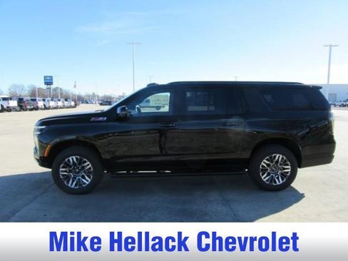 New 2026 Chevrolet Suburban Z71 w/ Comfort Package image 4