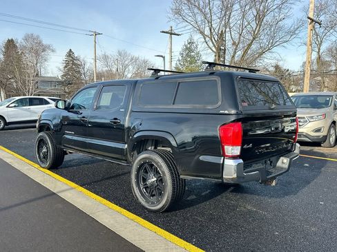 Used 2016 Toyota Tacoma SR5 image 12