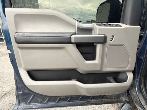 Used 2016 Ford F150 XLT w/ Equipment Group 302A Luxury AWD/4WD image 12
