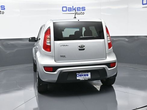 Used 2013 Kia Soul + image 7