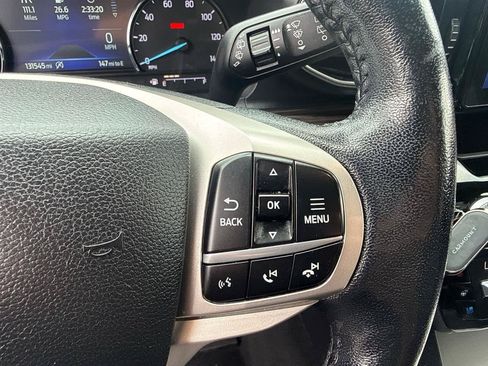 Used 2021 Ford Explorer Limited w/ Equipment Group 301A RWD image 17
