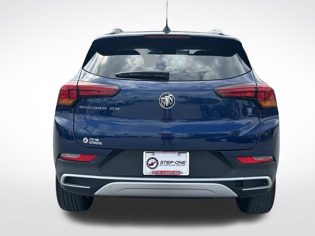 Used 2023 Buick Encore GX Select FWD image 5