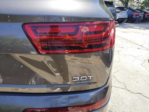 Used 2017 Audi Q7 3.0T Premium Plus AWD/4WD image 40