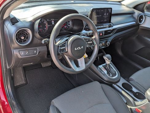 Used 2023 Kia Forte LXS w/ LXS Technology Package FWD image 16