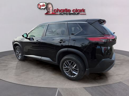 Used 2023 Nissan Rogue S FWD image 4