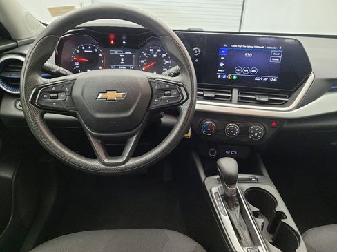 Used 2024 Chevrolet Trax LS FWD image 22