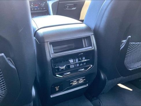 Used 2023 Jeep Grand Cherokee Laredo w/ Luxury Tech Group I image 10