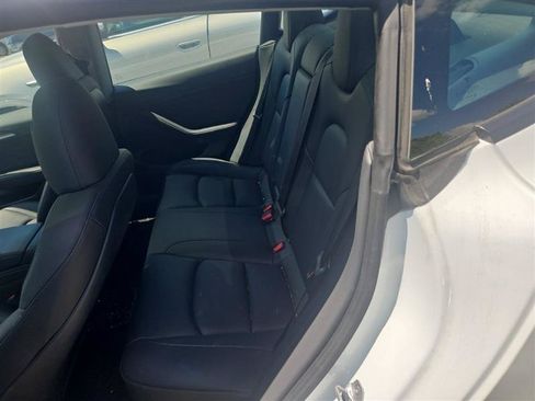 Used 2023 Tesla Model 3 Standard Range RWD image 6