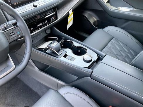 New 2026 Nissan Rogue Platinum image 6