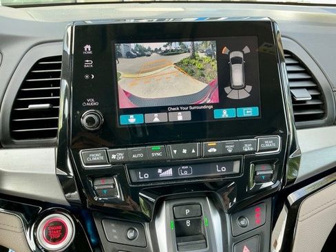 Certified 2022 Honda Odyssey Touring image 41