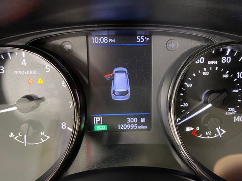 Used 2020 Nissan Rogue S image 18