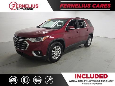 Used 2020 Chevrolet Traverse LT w/ Driver Confidence II Package AWD/4WD image 3