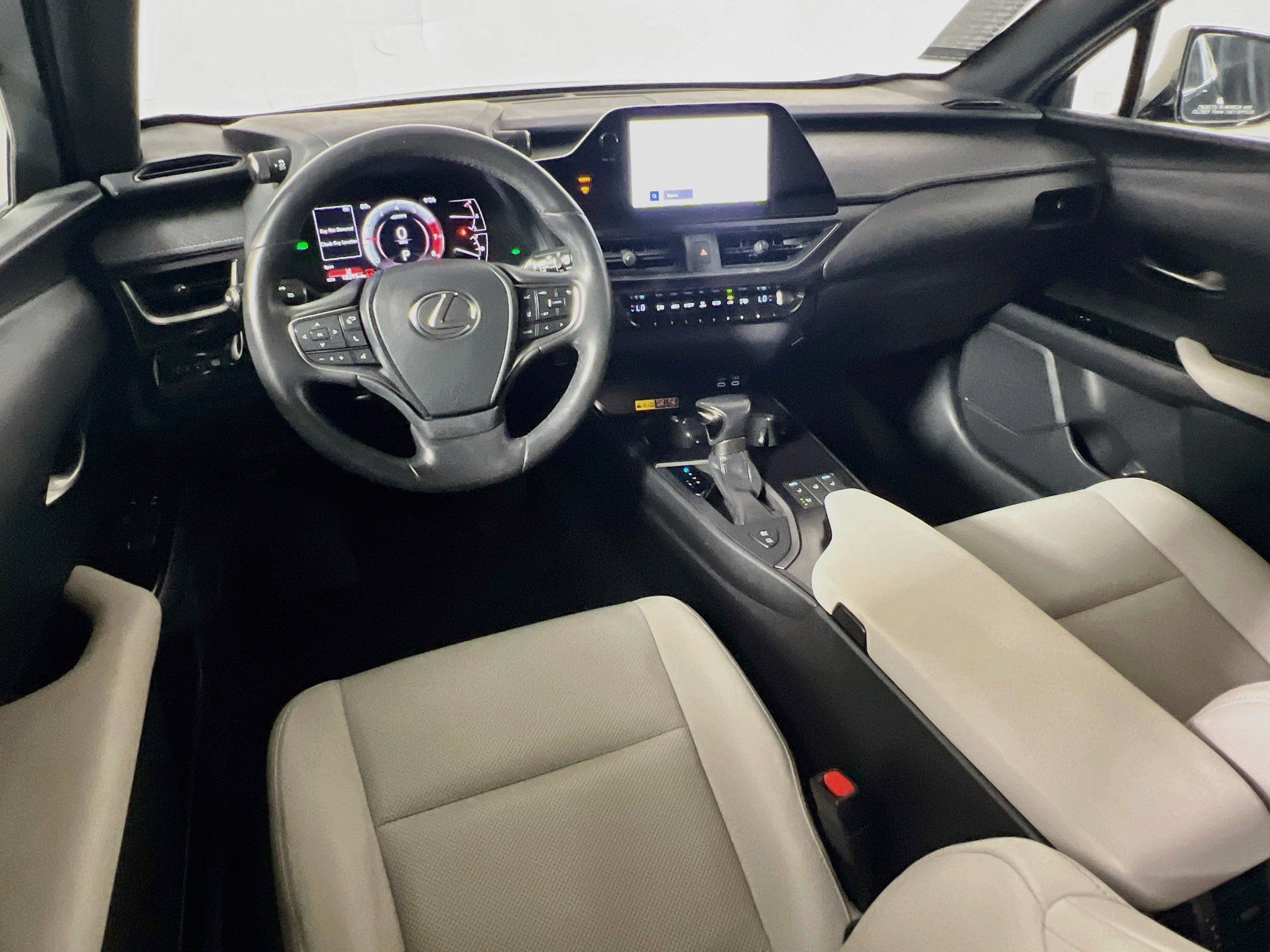 Used 2023 Lexus UX 250h FWD w/ Accessory Package (Z1) image 29