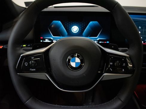 Certified 2025 BMW 530i xDrive 530i xDrive w/ Premium Package image 12