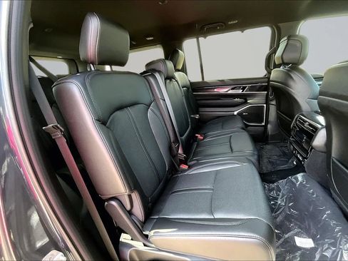 New 2024 Jeep Wagoneer 4WD w/ Convenience Group I image 9