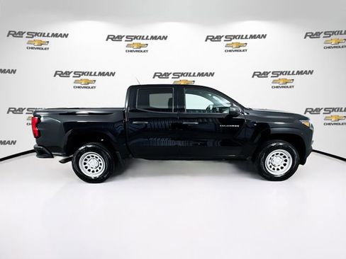 Used 2024 Chevrolet Colorado W/T image 8