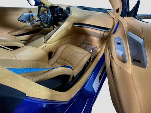 Used 2022 Chevrolet Corvette Stingray Premium Conv w/ Chrome Exterior Badge Package RWD image 38