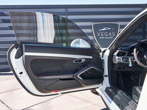 Used 2014 Porsche 911 GT3 image 24