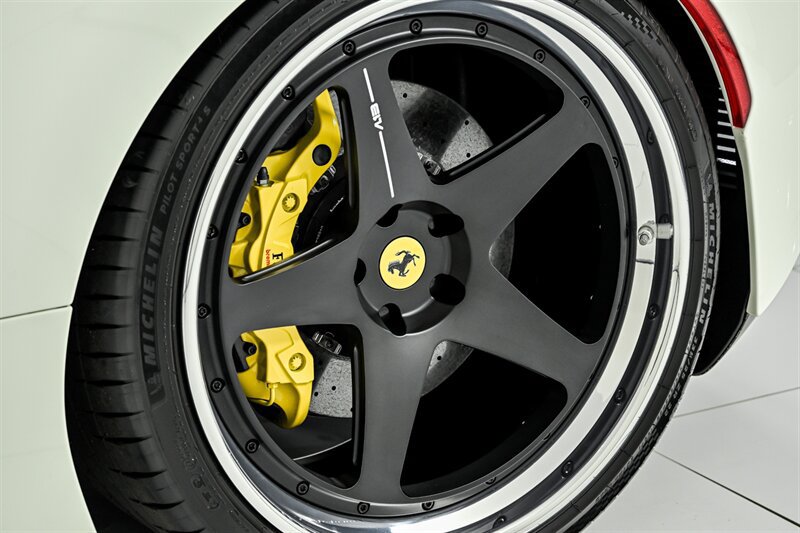 Used 2022 Ferrari F8 Tributo RWD image 22