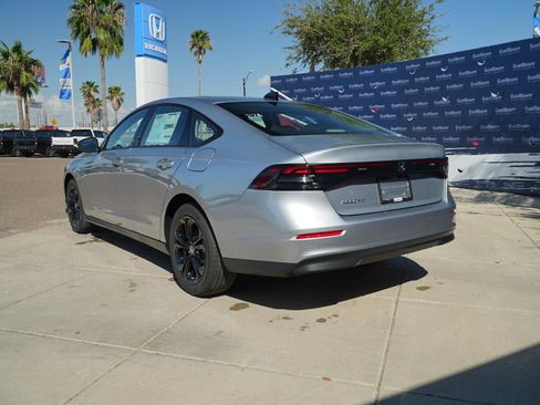 Used 2025 Honda Accord SE image 9