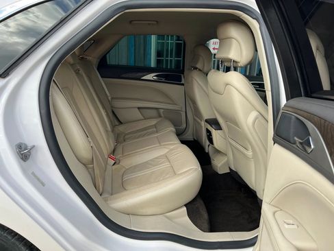 Used 2018 Lincoln MKZ Select w/ Select Plus Package FWD image 13