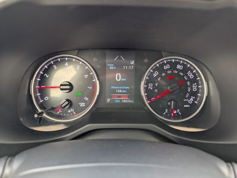 Used 2020 Toyota RAV4 LE image 13