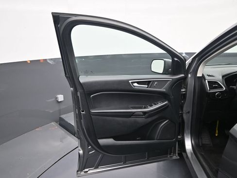 Used 2023 Ford Edge SEL AWD/4WD image 12