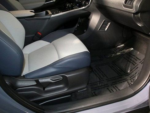 Used 2023 Subaru Solterra Limited image 38