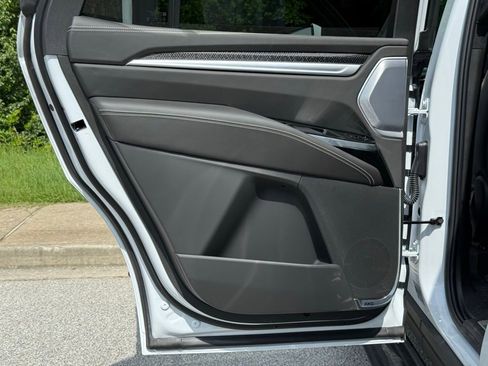 New 2026 Cadillac Escalade V AWD/4WD image 21