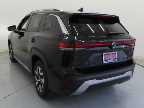 New 2026 Volkswagen Tiguan S FWD image 6