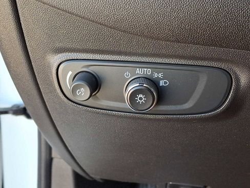 Used 2024 Chevrolet Equinox LT image 24