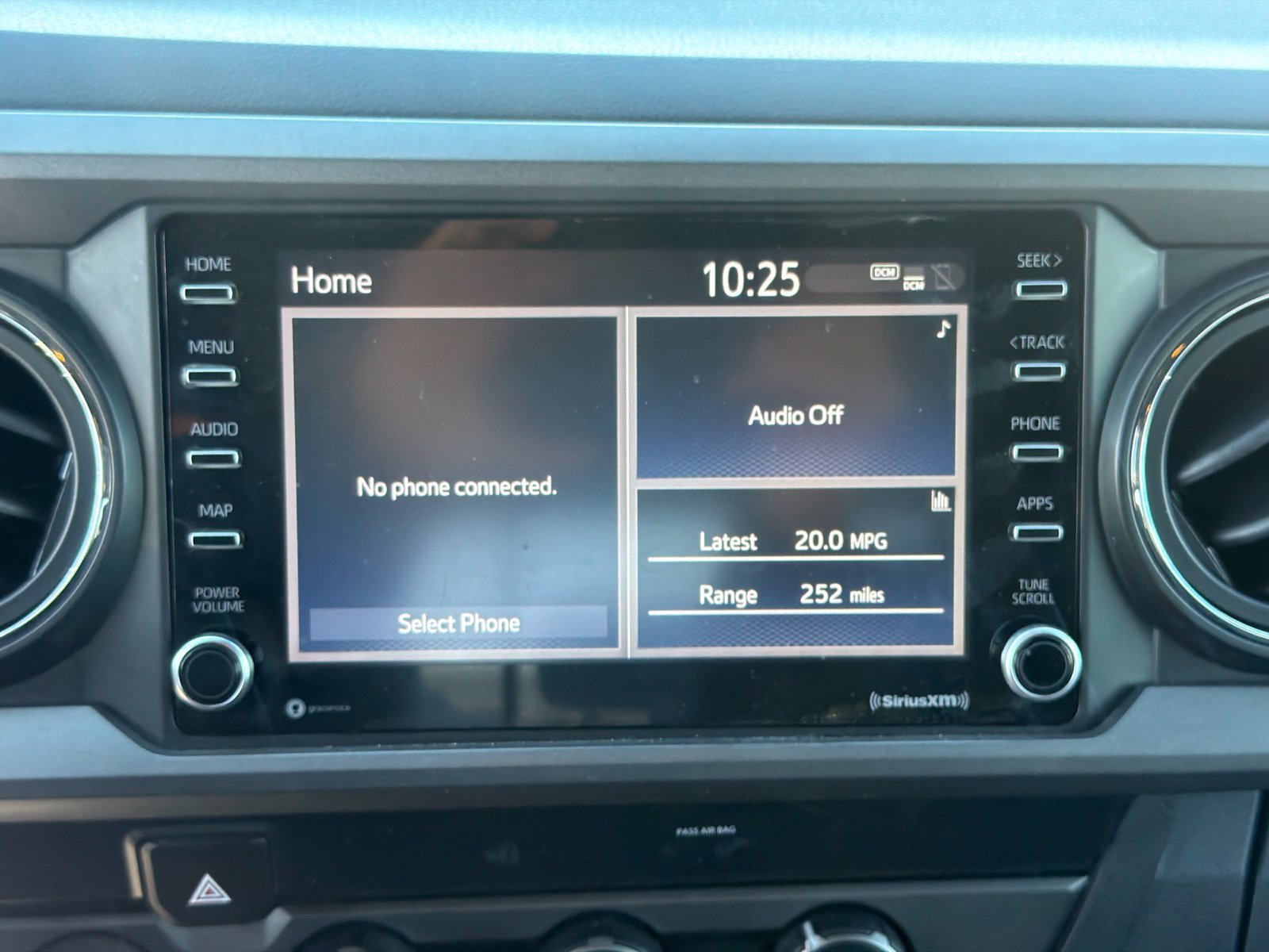 Used 2020 Toyota Tacoma TRD Sport AWD/4WD image 14