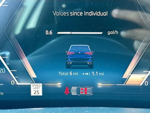 New 2026 BMW X5 sDrive40i w/ M Sport Package image 9