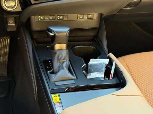 Used 2025 Lexus ES 350 Premium image 20