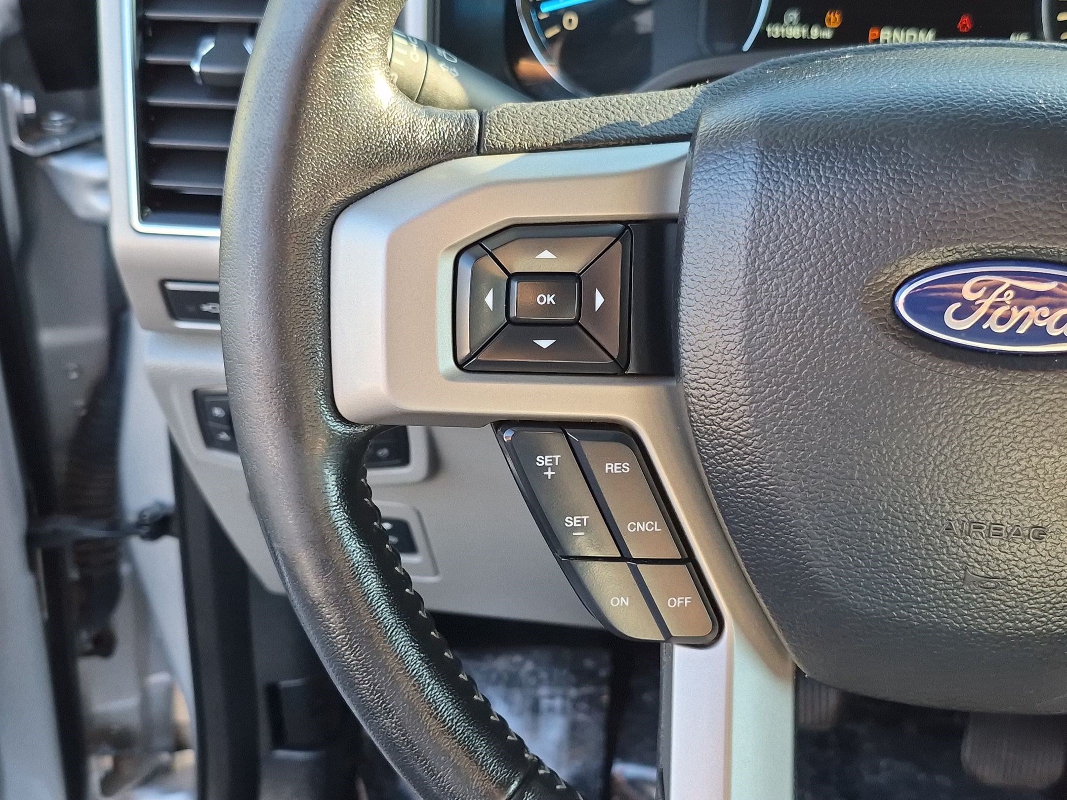 Used 2018 Ford F150 Lariat w/ Equipment Group 502A Luxury AWD/4WD image 20