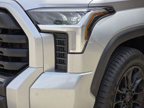 Used 2022 Toyota Tundra SR5 w/ Convenience Package RWD image 7