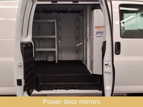 Used 2025 Chevrolet Express 3500 Work Van w/ Driver Convenience Package image 20