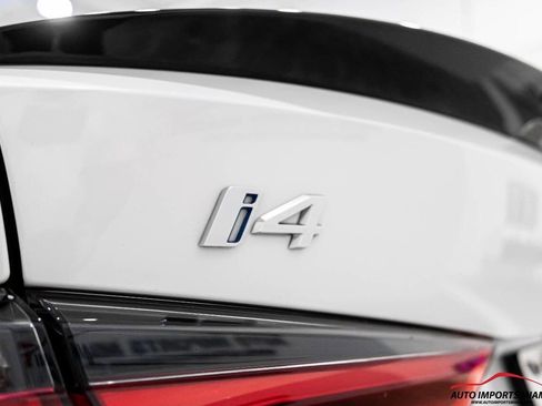 Used 2022 BMW i4 eDrive40 w/ M Sport Package image 26