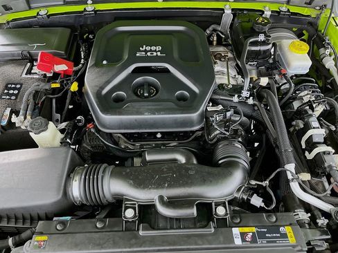Used 2021 Jeep Wrangler Unlimited Sahara w/ Uconnect 4C Nav & Sound Group AWD/4WD image 41